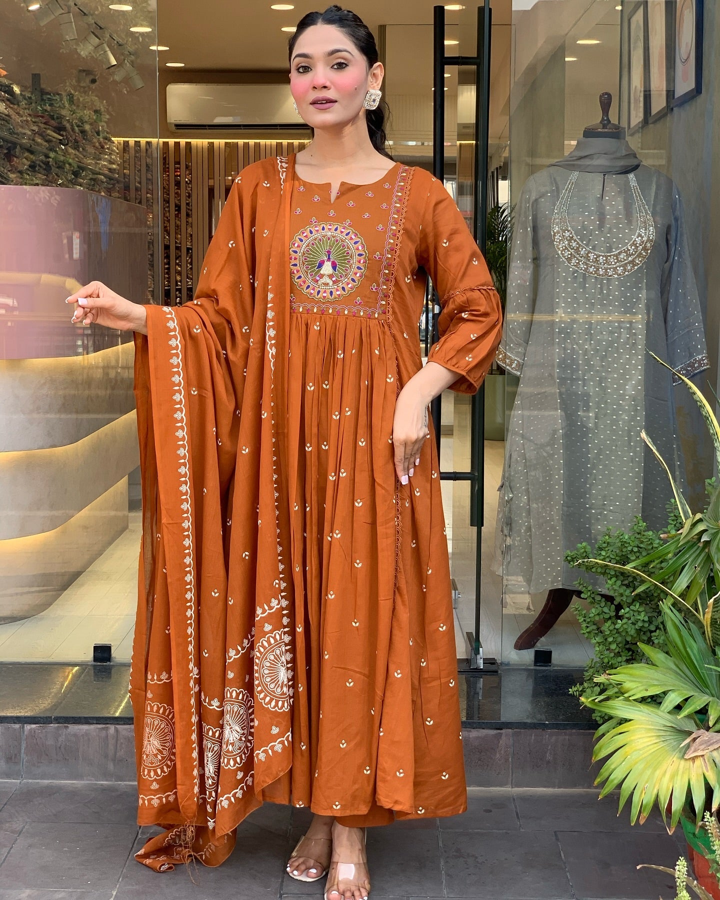 Women Embroidered Cotton Suit Set