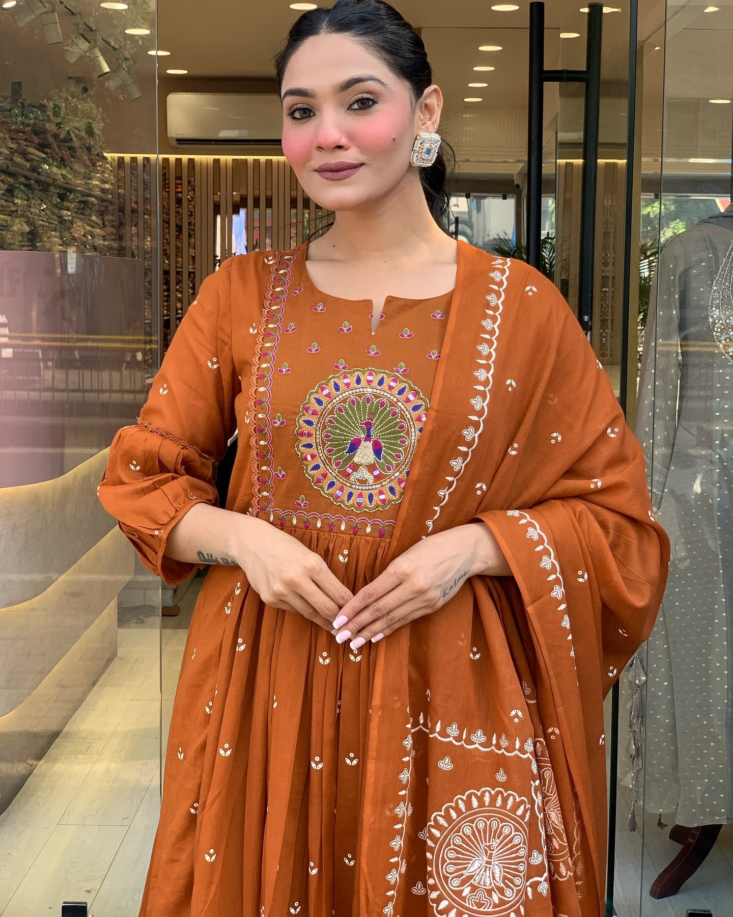 Women Embroidered Cotton Suit Set