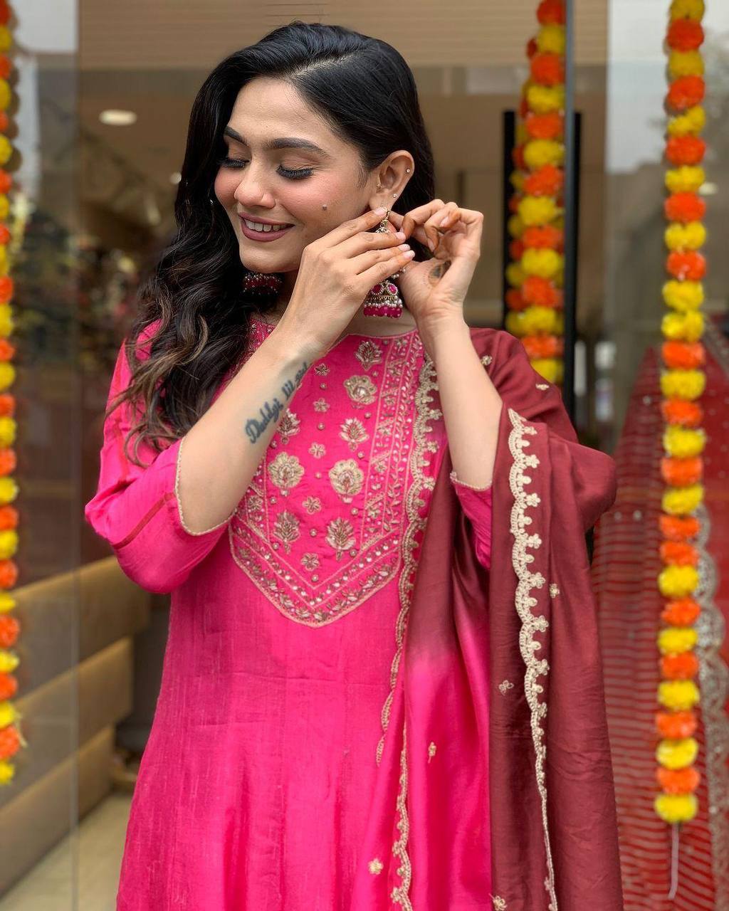 WOMEN EMBROIDERED PINK SUIT SET