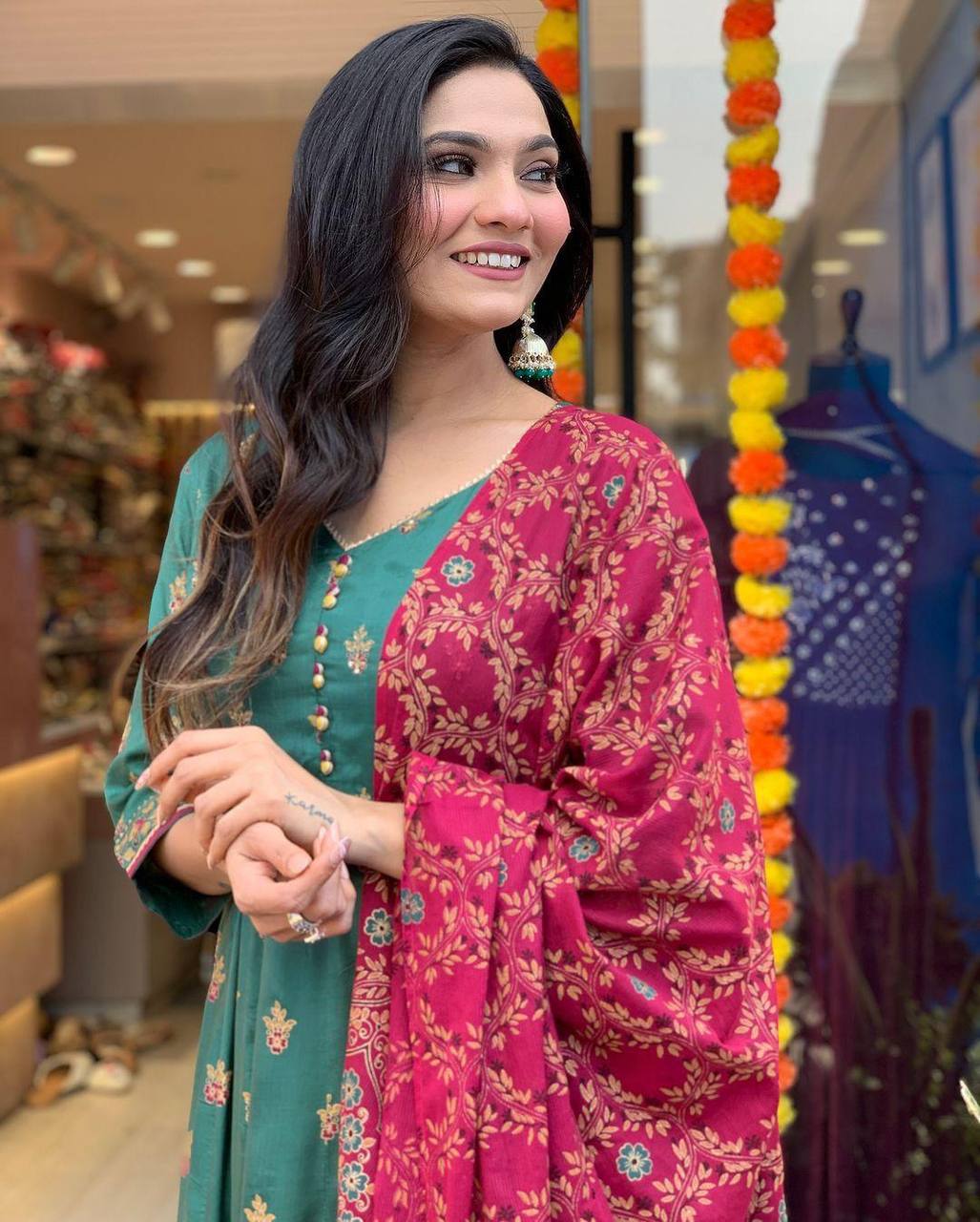 WOMEN EMBROIDERED SUIT SET