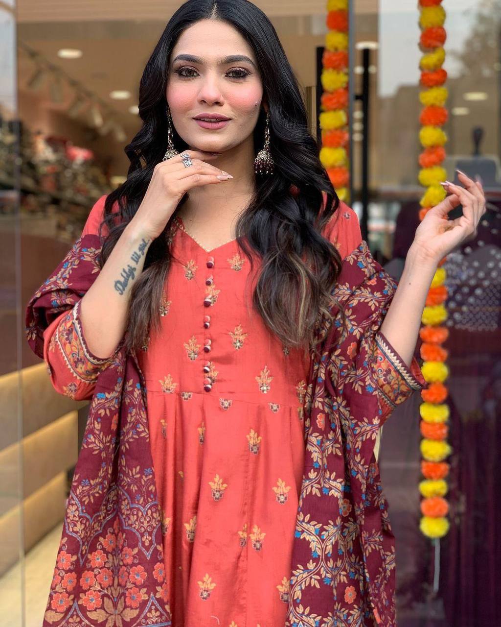 WOMEN EMBROIDERED SUIT SET