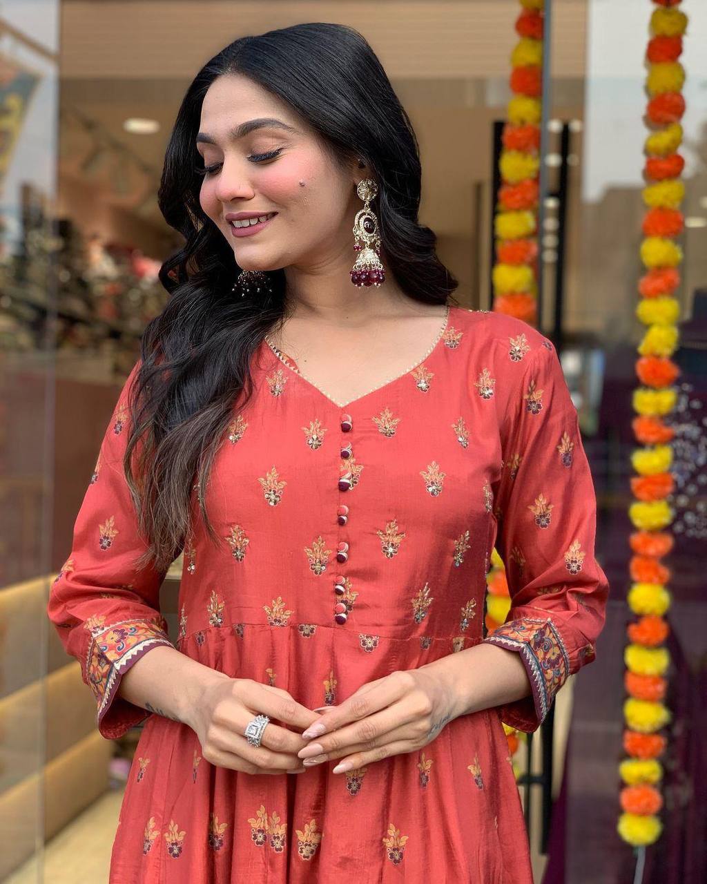 WOMEN EMBROIDERED SUIT SET