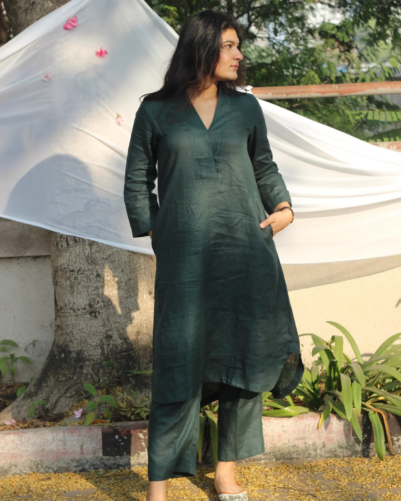 Women Plain Cotton Linen Kurta Set