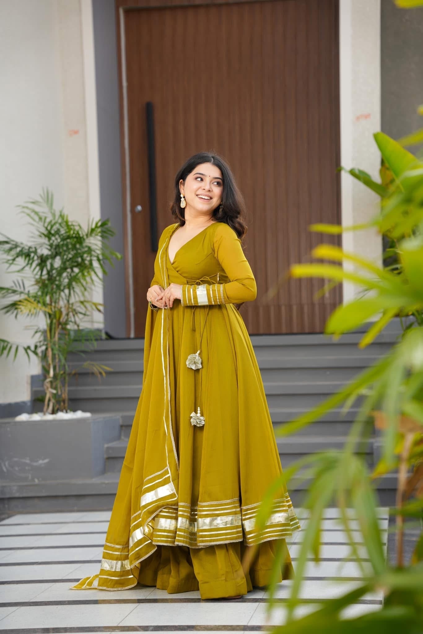 Musterd Plain Georgette Anarkali Suit Set