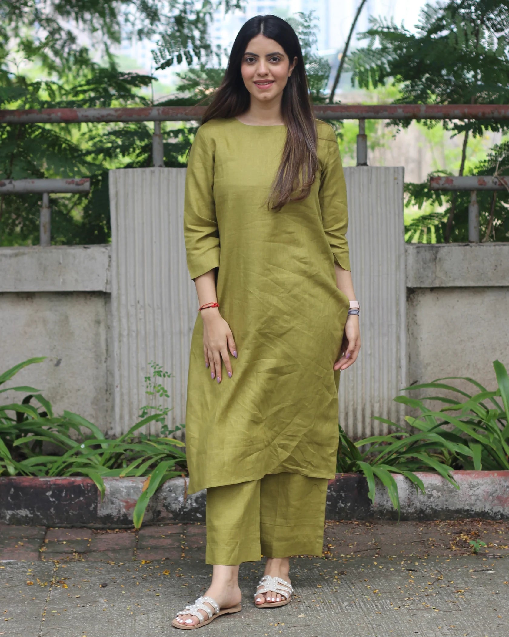 Women Plain Cotton Linen Kurta Set
