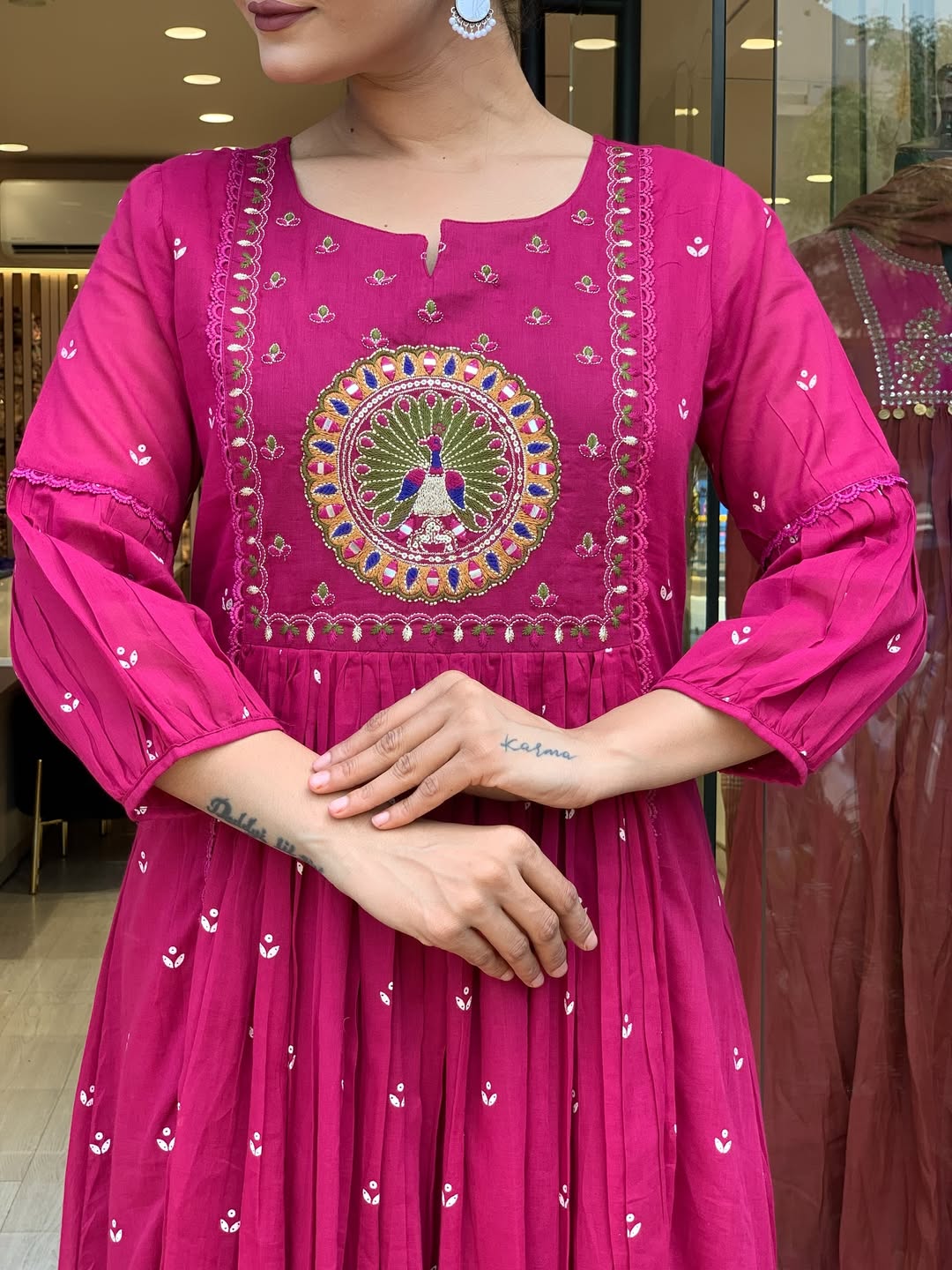 Women Embroidered Cotton Suit Set