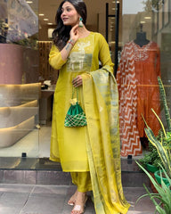 Women Embroidered Straight Kurta Suit Set