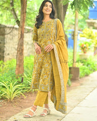 Women's Designer Daily Wear Cotton Kurta Pent And Dupatta Set