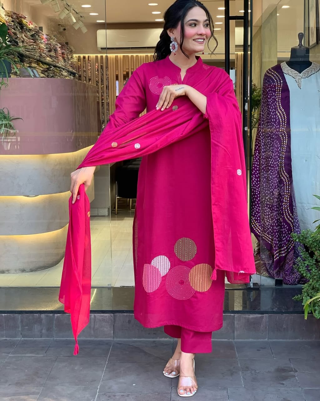 WOMEN HAND & EMBROIDERED SUIT SET
