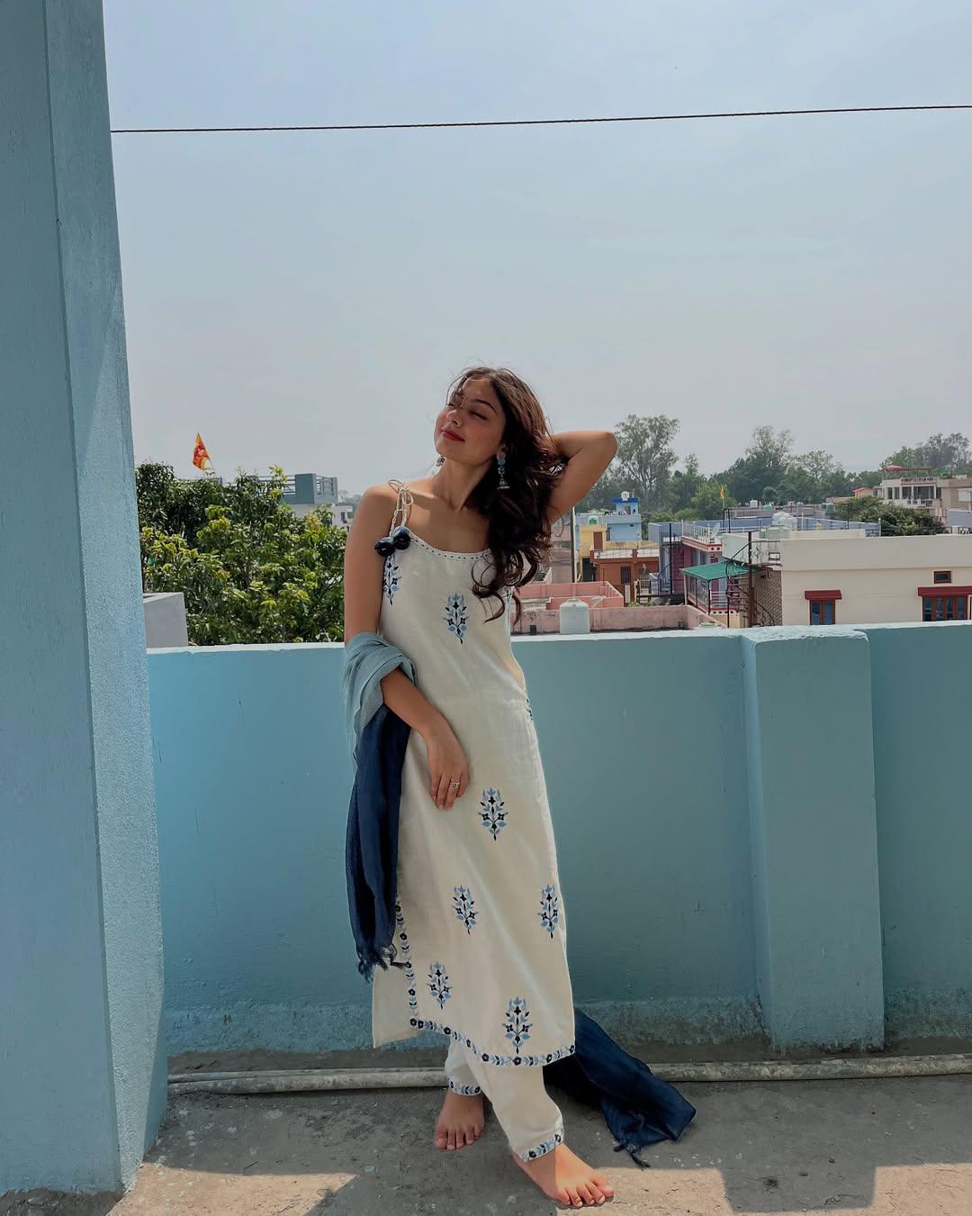 Women Pure Khadi Cotton Suit Set