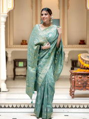 Pure Banarasi Silk Saree Weaved With Zari Comes With Heavy Banarasi Brocade Blouse