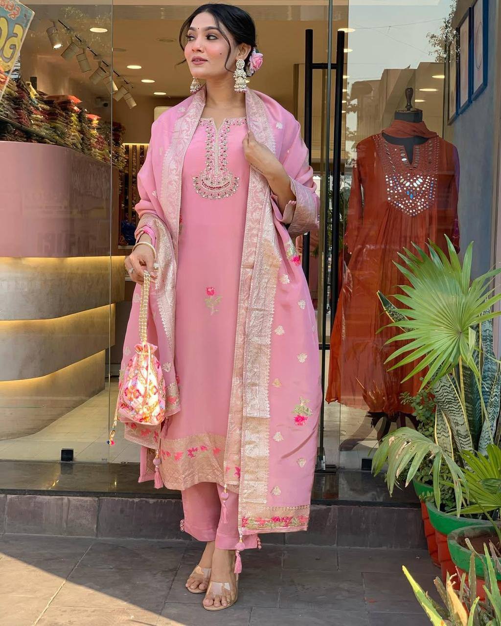 Women's Designer Kurta Pent And Dupatta Set