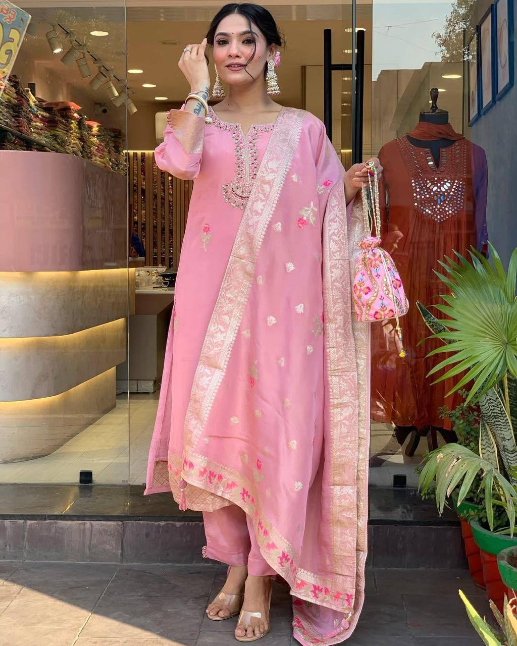 Women's Designer Kurta Pent And Dupatta Set