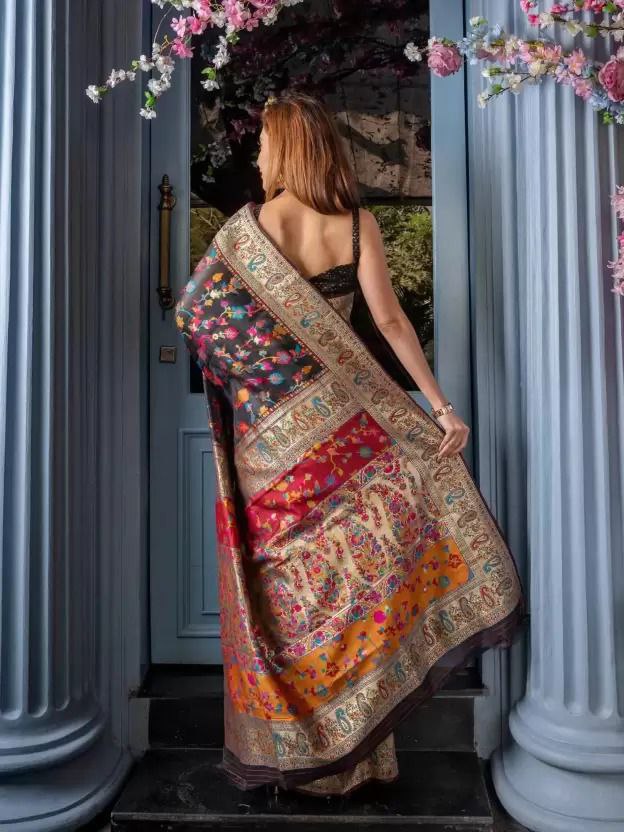 Pure Banarasi Silk Saree Weaved With Zari Comes With Heavy Banarasi Brocade Blouse