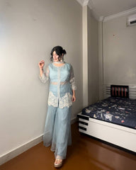 WOMEN INDO-WESTERN OUTFIT FOR TRENDY WEDDING SEASON