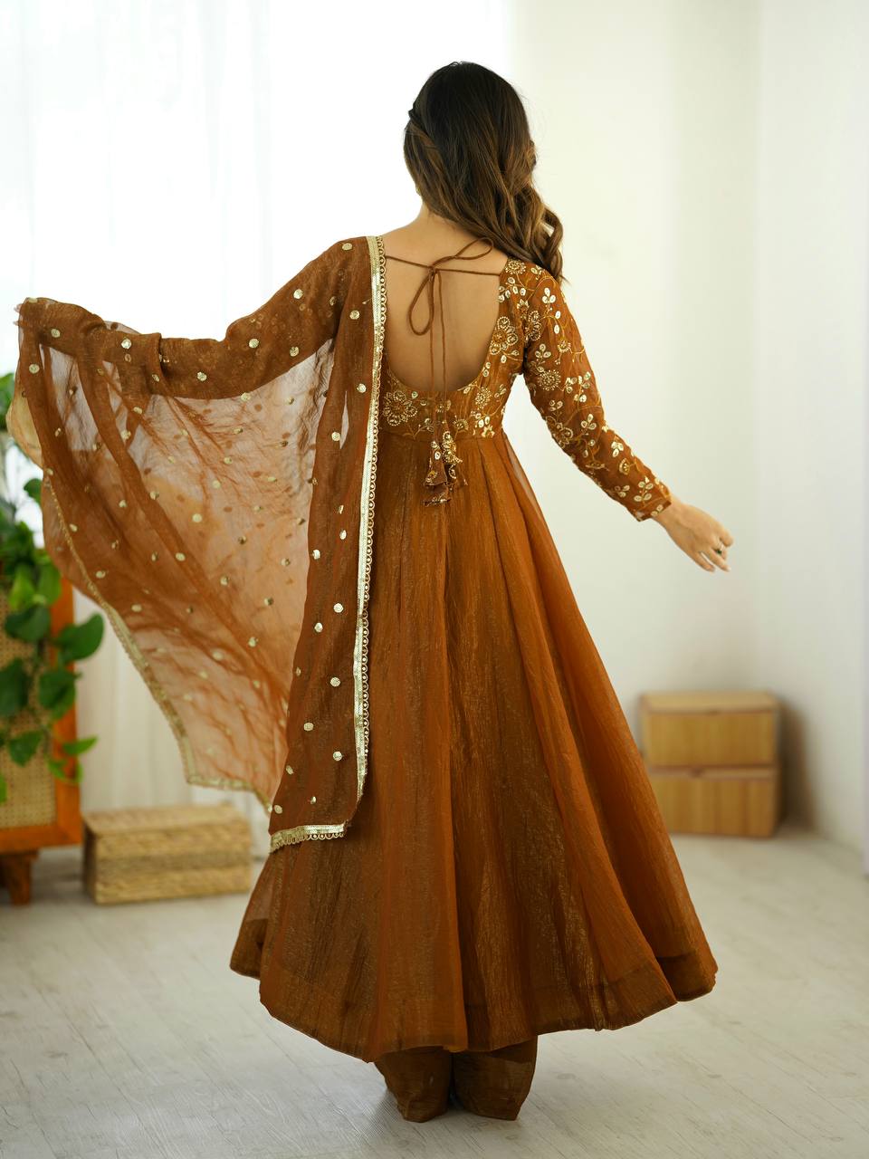 Women Ethnic Anarkali Gown