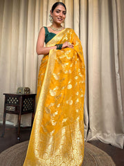 Pure Banarasi Silk Saree Weaved With Zari Comes With Heavy Banarasi Brocade Blouse