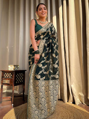 Pure Banarasi Silk Saree Weaved With Zari Comes With Heavy Banarasi Brocade Blouse