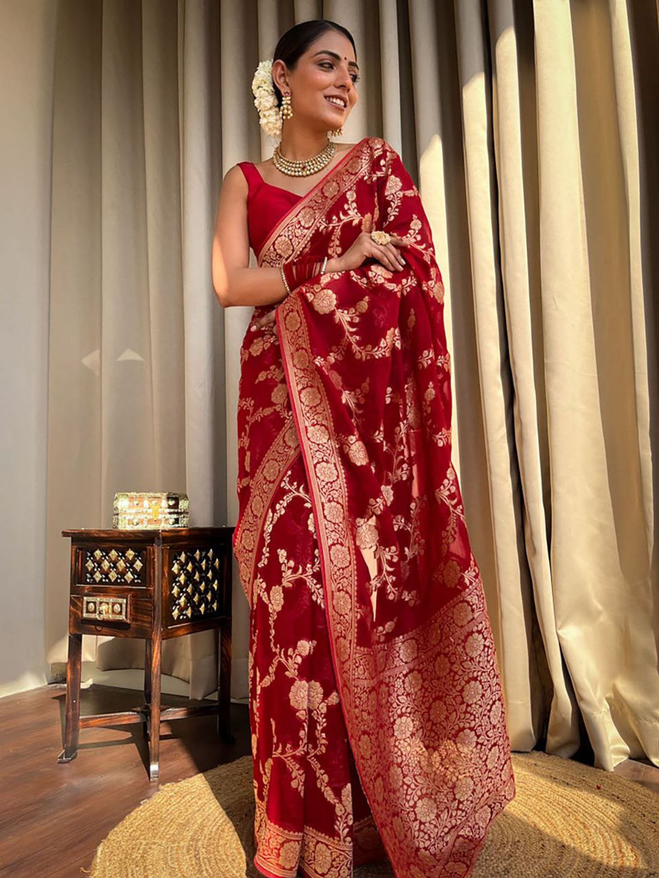 Pure Banarasi Silk Saree Weaved With Zari Comes With Heavy Banarasi Brocade Blouse