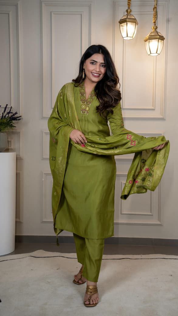 New Designers Kurta Pent Dupatta Set