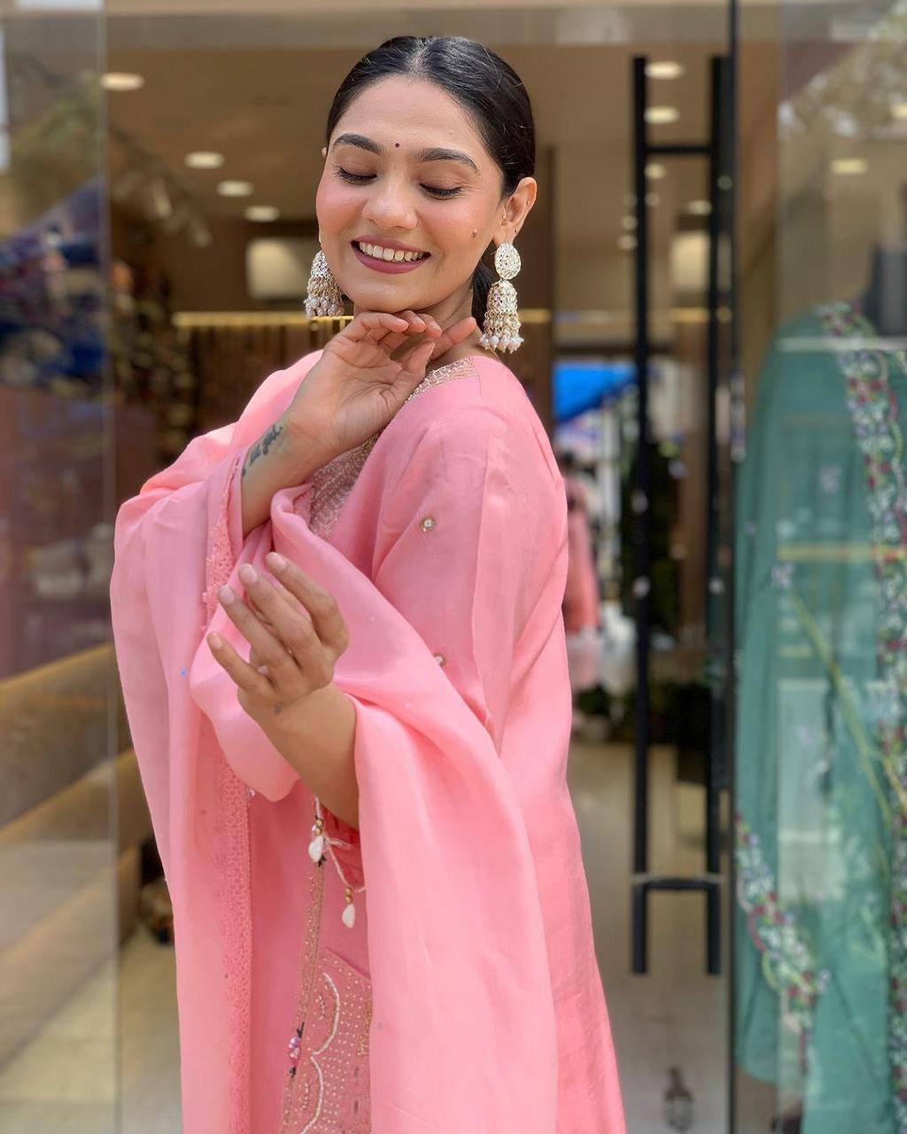 WOMEN EMBROIDERED WITH SEQUANCE WORK SUIT SET