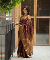 Pure Banarasi Silk Saree Weaved With Zari Comes With Heavy Banarasi Brocade Blouse