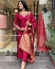 WOMEN RED CHANDERI SUIT SET