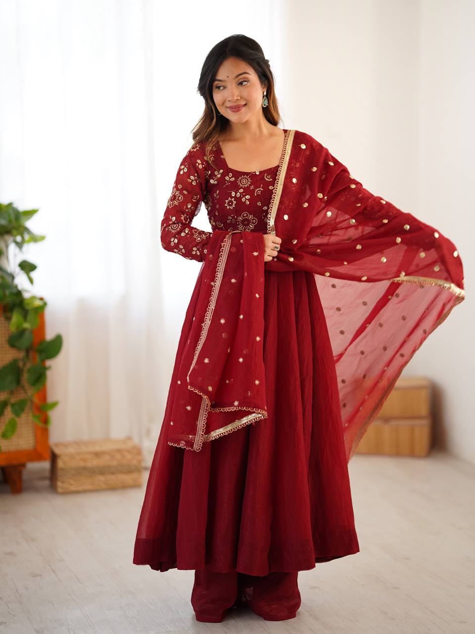 Women Ethnic Anarkali Gown