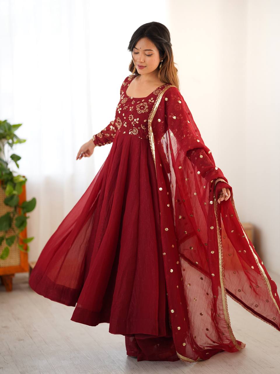 Women Ethnic Anarkali Gown