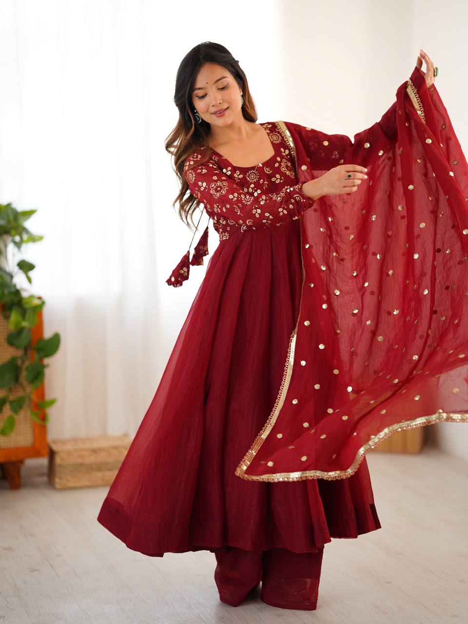 Women Ethnic Anarkali Gown