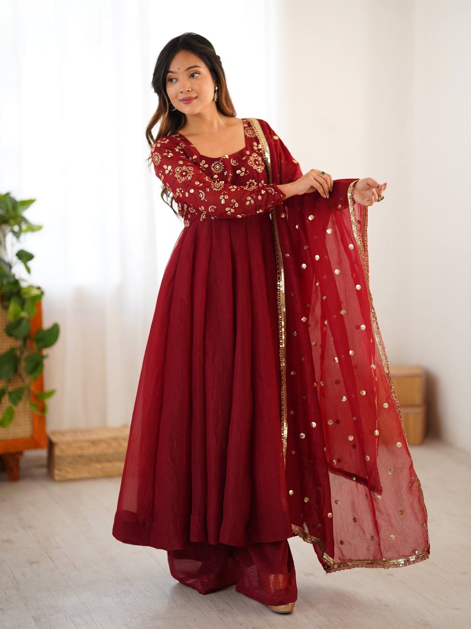 Women Ethnic Anarkali Gown