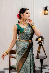 Pure Banarasi Silk Saree Weaved With Zari Comes With Heavy Banarasi Brocade Blouse